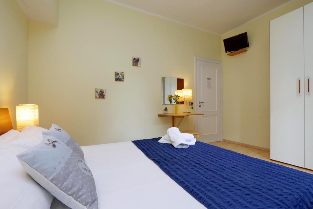 Bed & Breakfast I Pini Di - &